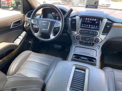 Used 2017 GMC Yukon XL Denali w/ Open Road Package RWD image 15