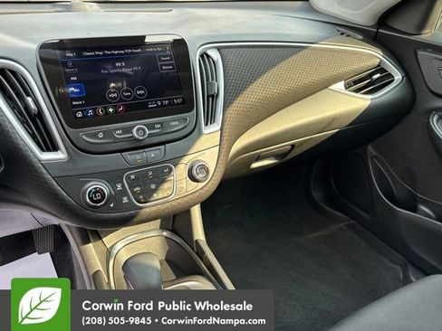 Used 2024 Chevrolet Malibu LT FWD image 21