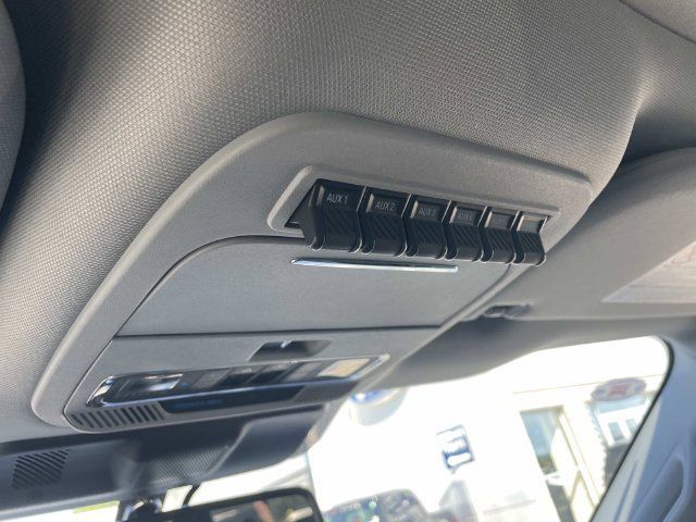 Used 2023 Ford F250 Lariat w/ Sport Appearance Package AWD/4WD image 33