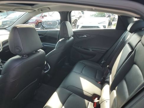 Used 2018 Chevrolet Malibu Premier w/ Premier Sport Package FWD image 8