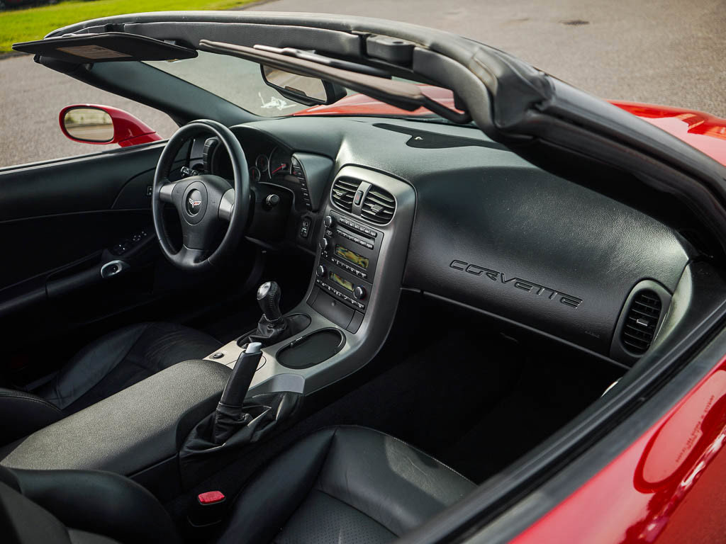 Used 2007 Chevrolet Corvette Convertible w/ Performance Package RWD image 11