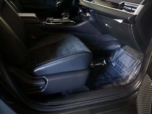 Used 2025 Mitsubishi Outlander SE FWD image 37