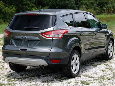 Used 2015 Ford Escape SE FWD image 11