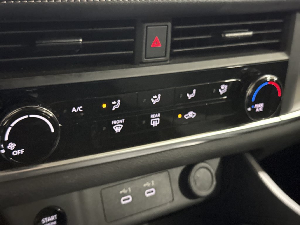 Used 2024 Nissan Rogue S FWD image 16