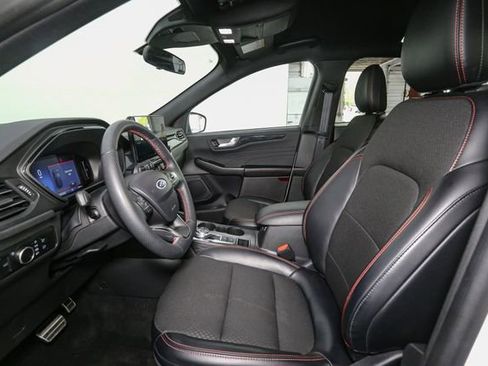 Used 2024 Ford Escape ST-Line w/ Tech Pack #1 AWD/4WD image 40
