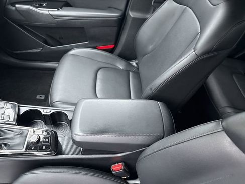 Used 2023 Kia Sportage EX image 23