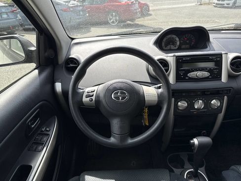 Used 2006 Scion xA FWD image 21