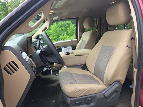 Used 2013 Ford F250 XLT w/ XLT Premium Pkg AWD/4WD image 11