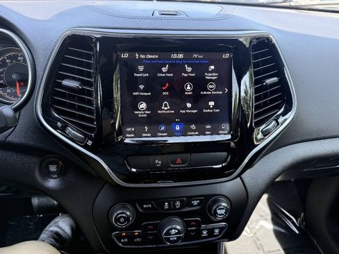 Used 2019 Jeep Cherokee High Altitude AWD/4WD image 16