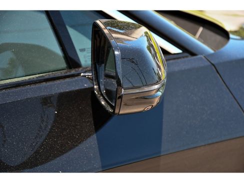 Certified 2024 Cadillac Lyriq Luxury AWD/4WD image 27