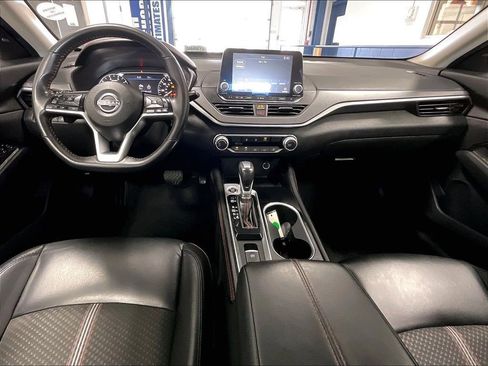 Used 2024 Nissan Altima 2.5 SR AWD/4WD image 21