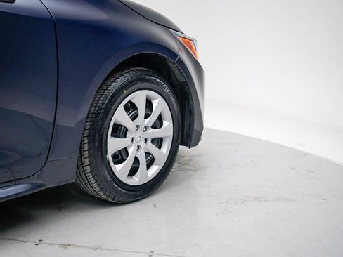 Used 2023 Toyota Corolla LE image 11