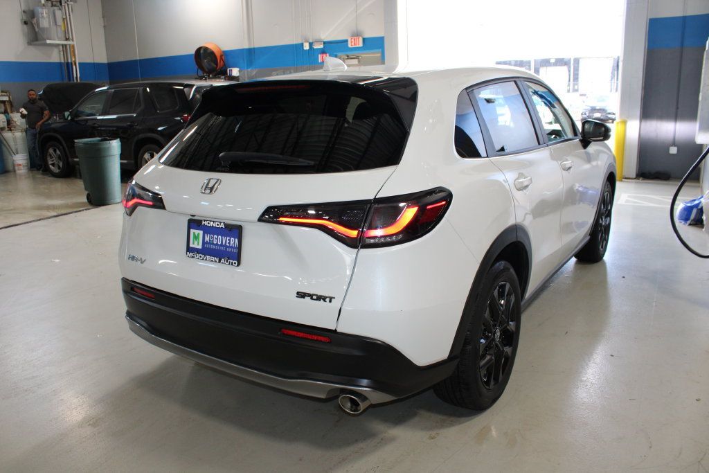 Used 2024 Honda HR-V Sport image 22