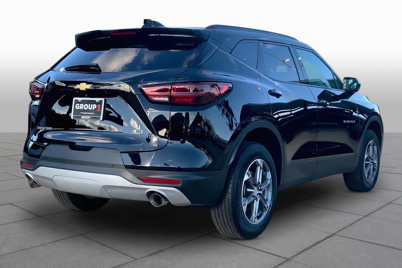 Used 2024 Chevrolet Blazer LT w/ Convenience Package FWD image 13
