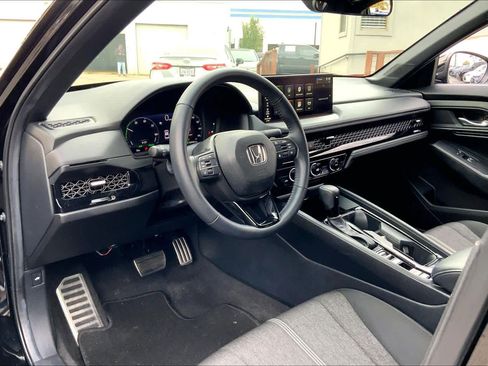 Used 2024 Honda Accord Sport image 34