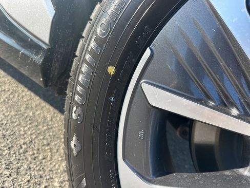 Used 2024 Lexus RZ 300e Premium image 32