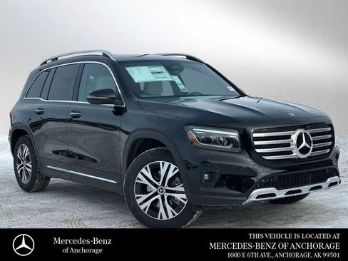 New 2026 Mercedes-Benz GLB 250 4MATIC image 1