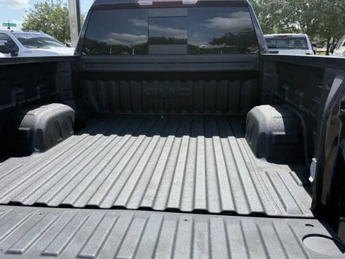 Used 2023 GMC Sierra 1500 Elevation w/ Elevation Premium Package AWD/4WD image 30