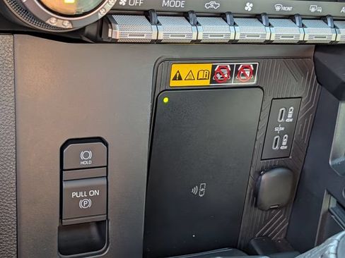 Certified 2025 Toyota Tacoma TRD Off-Road w/ TRD Off Road Premium Package AWD/4WD image 18