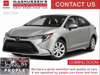 Certified 2022 Toyota Corolla LE image 1