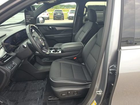 Used 2026 Buick Enclave Preferred AWD/4WD image 13