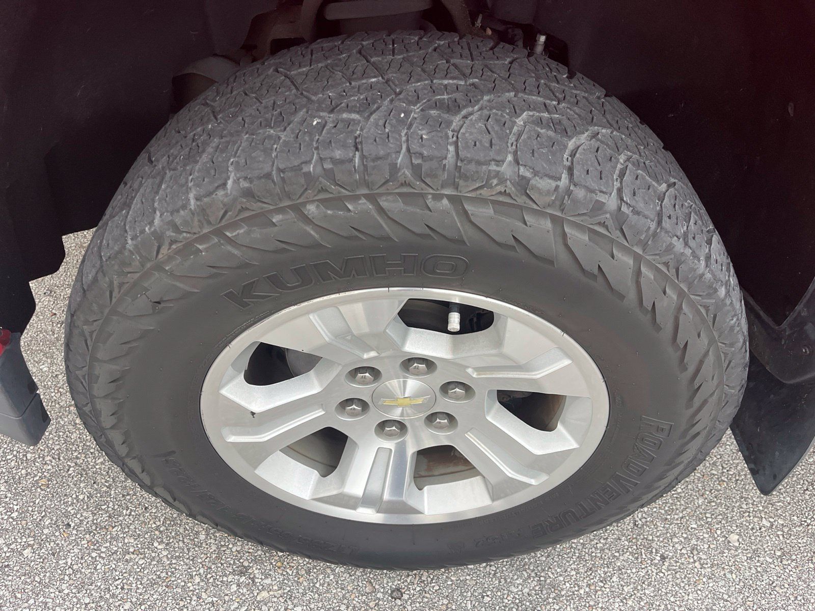 Used 2018 Chevrolet Silverado 1500 LT w/ All Star Edition AWD/4WD image 9