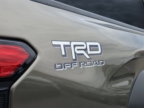 New 2025 Toyota Tacoma TRD Off-Road image 4