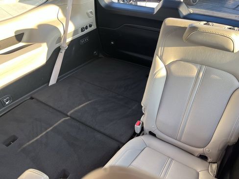 Used 2022 Jeep Wagoneer Series III w/ Convenience Group I image 31