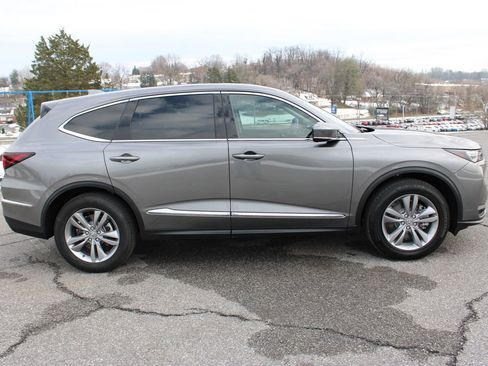 New 2026 Acura MDX SH-AWD image 9