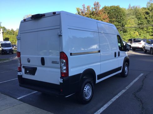 New 2025 RAM ProMaster 1500 w/ Premium Convenience Group image 7
