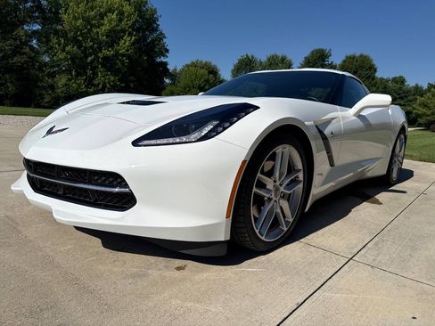 Used 2019 Chevrolet Corvette Stingray Coupe w/ 1LT RWD image 86