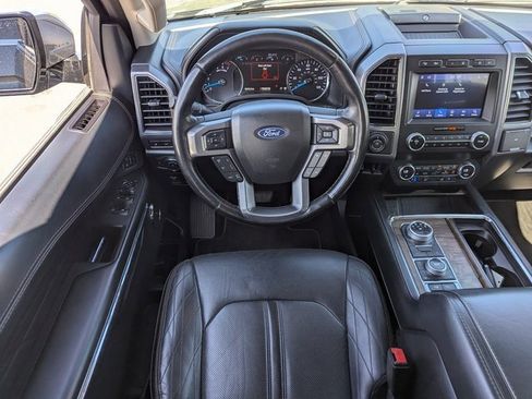 Used 2020 Ford Expedition Platinum image 28