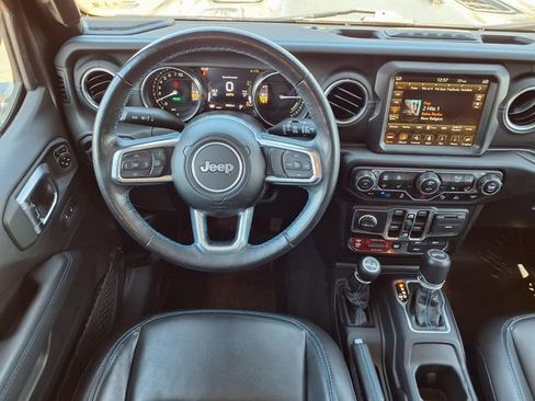 Used 2023 Jeep Wrangler Unlimited Rubicon 4xe w/ Safety Group AWD/4WD image 6