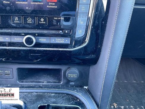 Used 2021 INFINITI QX80 Sensory w/ All-Season Package image 32