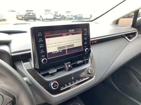 Used 2020 Toyota Corolla LE image 36