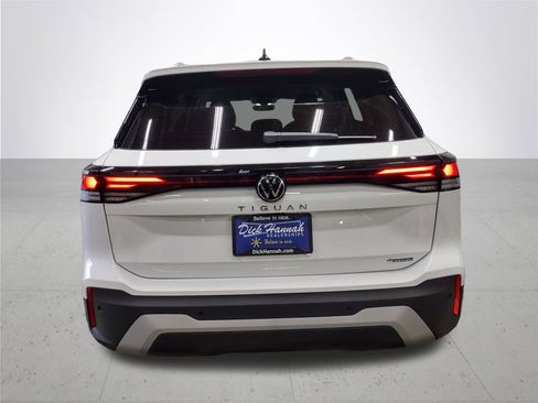 New 2026 Volkswagen Tiguan S AWD/4WD image 10