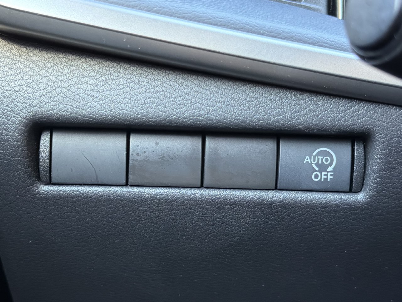 Used 2025 Nissan Kicks S FWD image 14