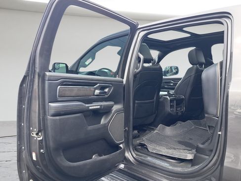 Used 2022 RAM 1500 Laramie w/ Night Edition AWD/4WD image 11