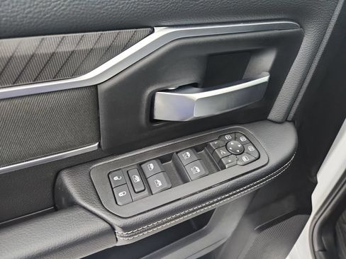 New 2026 RAM 2500 Big Horn AWD/4WD image 20