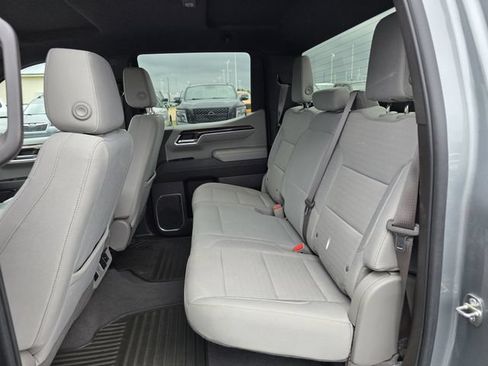 Used 2023 Chevrolet Silverado 1500 LT RWD image 17