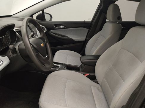 Used 2019 Chevrolet Cruze LS image 17