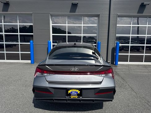 Used 2025 Hyundai Elantra Sport FWD image 3