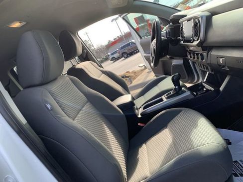 Certified 2023 Toyota Tacoma SR5 w/ Technology Package image 14