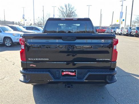 Used 2024 Chevrolet Silverado 1500 Custom image 6