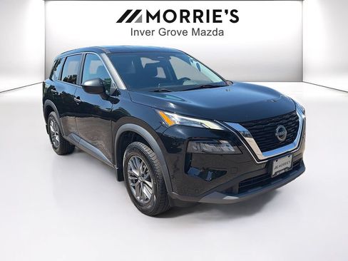 Used 2023 Nissan Rogue S AWD/4WD image 3