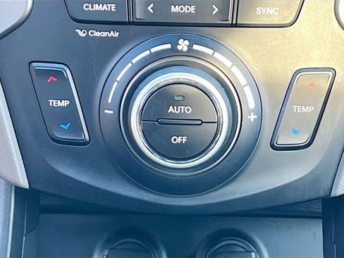 Used 2017 Hyundai Santa Fe Sport image 15