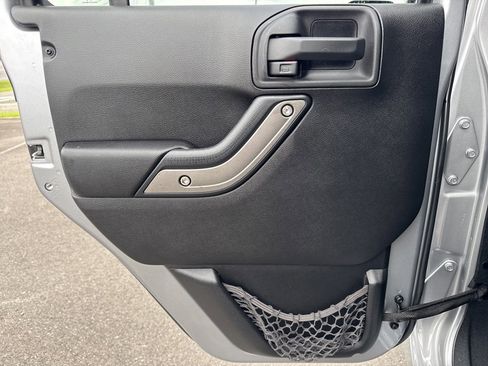 Used 2014 Jeep Wrangler Unlimited Sport w/ Quick Order Package 24S image 17