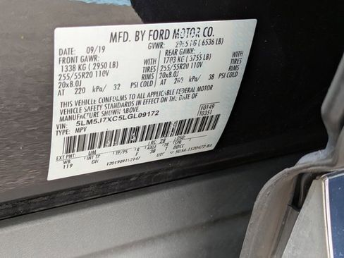 Used 2020 Lincoln Aviator Reserve w/ Equipment Group 201A image 28