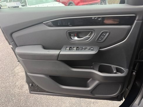 New 2026 Honda Pilot EX-L image 32