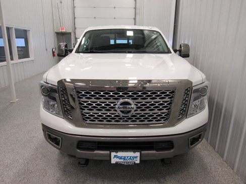 Used 2019 Nissan Titan Platinum Reserve w/ Platinum Utility Package image 9